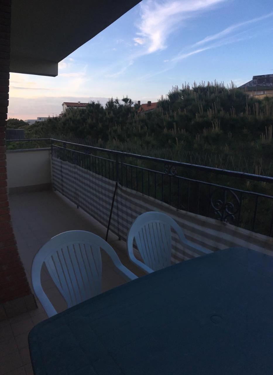 Con Terrazza Centralissimo A 100 Mt Dal Mare Cattolica